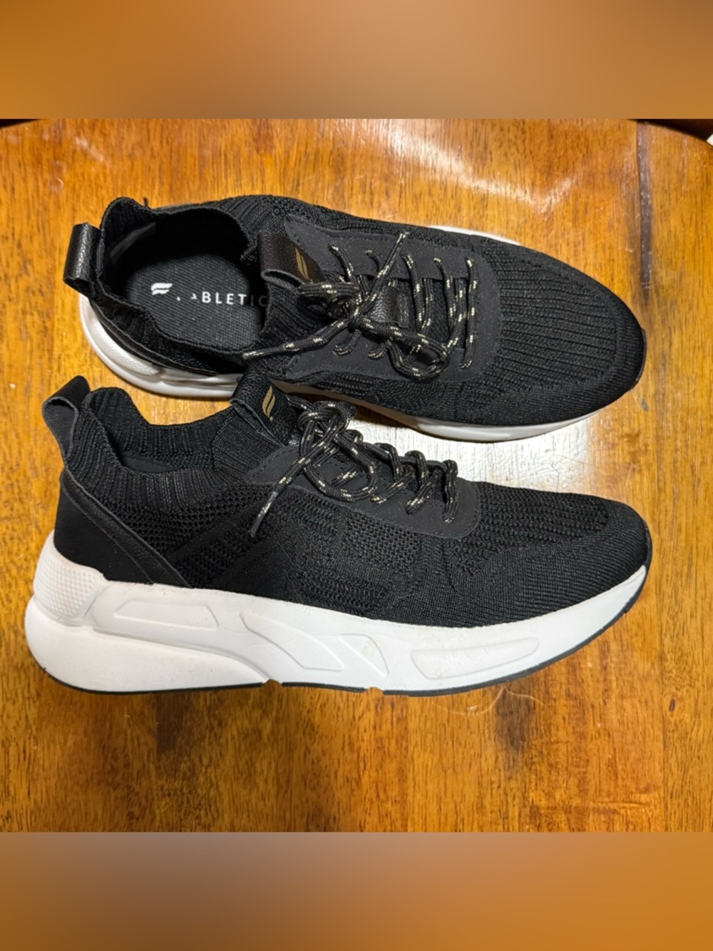 Fabletics sneakers